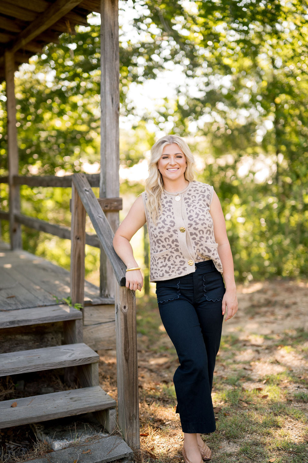 Sleevelss Animal Pattern Button Down Sweater Vest