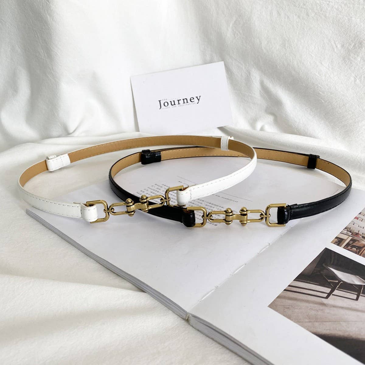 WAIST-HUGGING VINTAGE MATTE THIN BELT