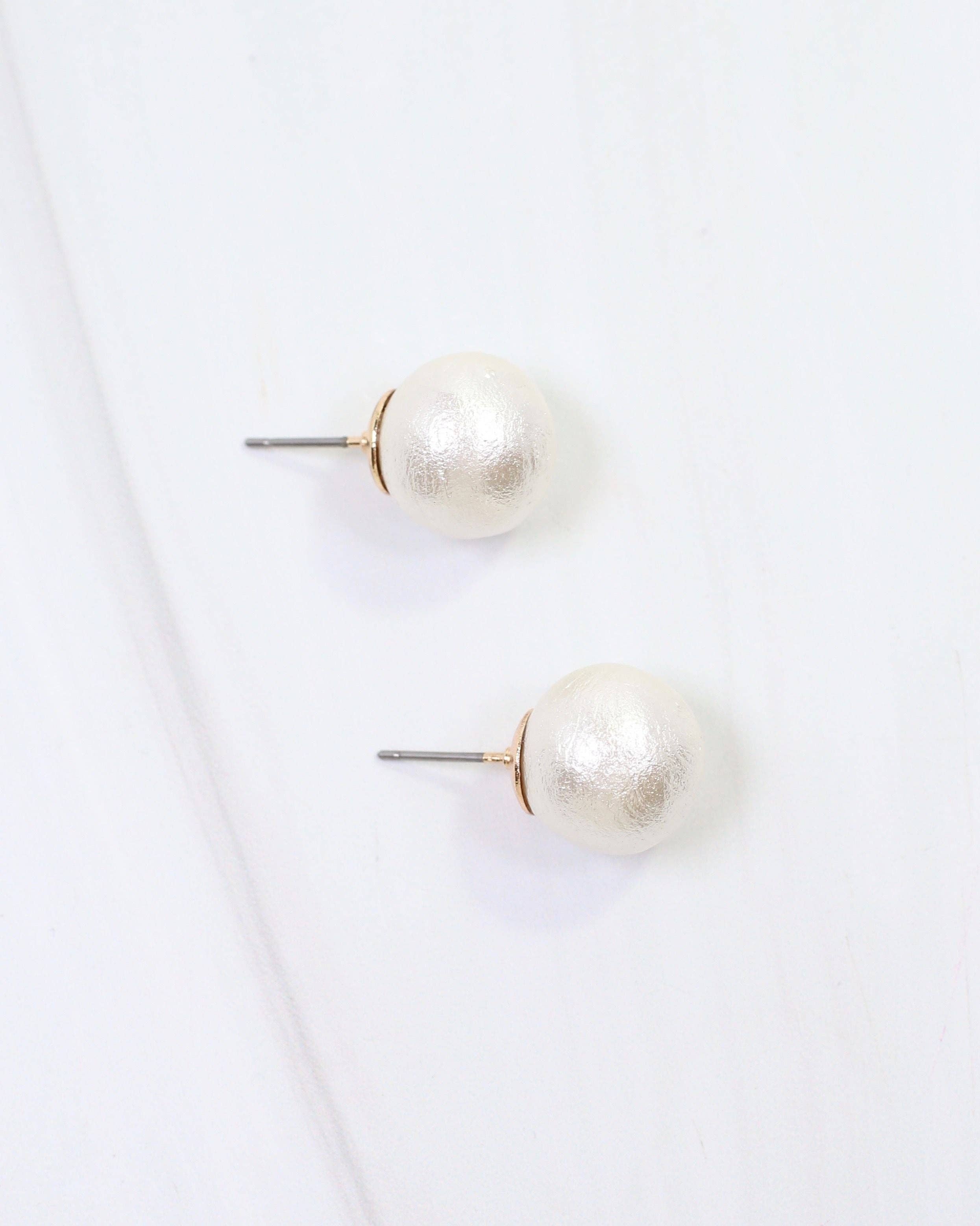 Alina Textured Pearl Stud Earring Cream