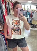 Jeweled Collar Tiger