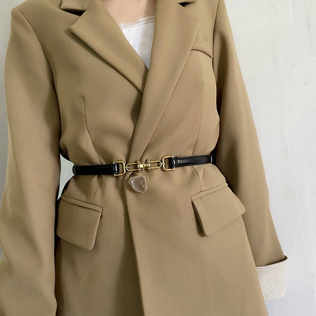 WAIST-HUGGING VINTAGE MATTE THIN BELT