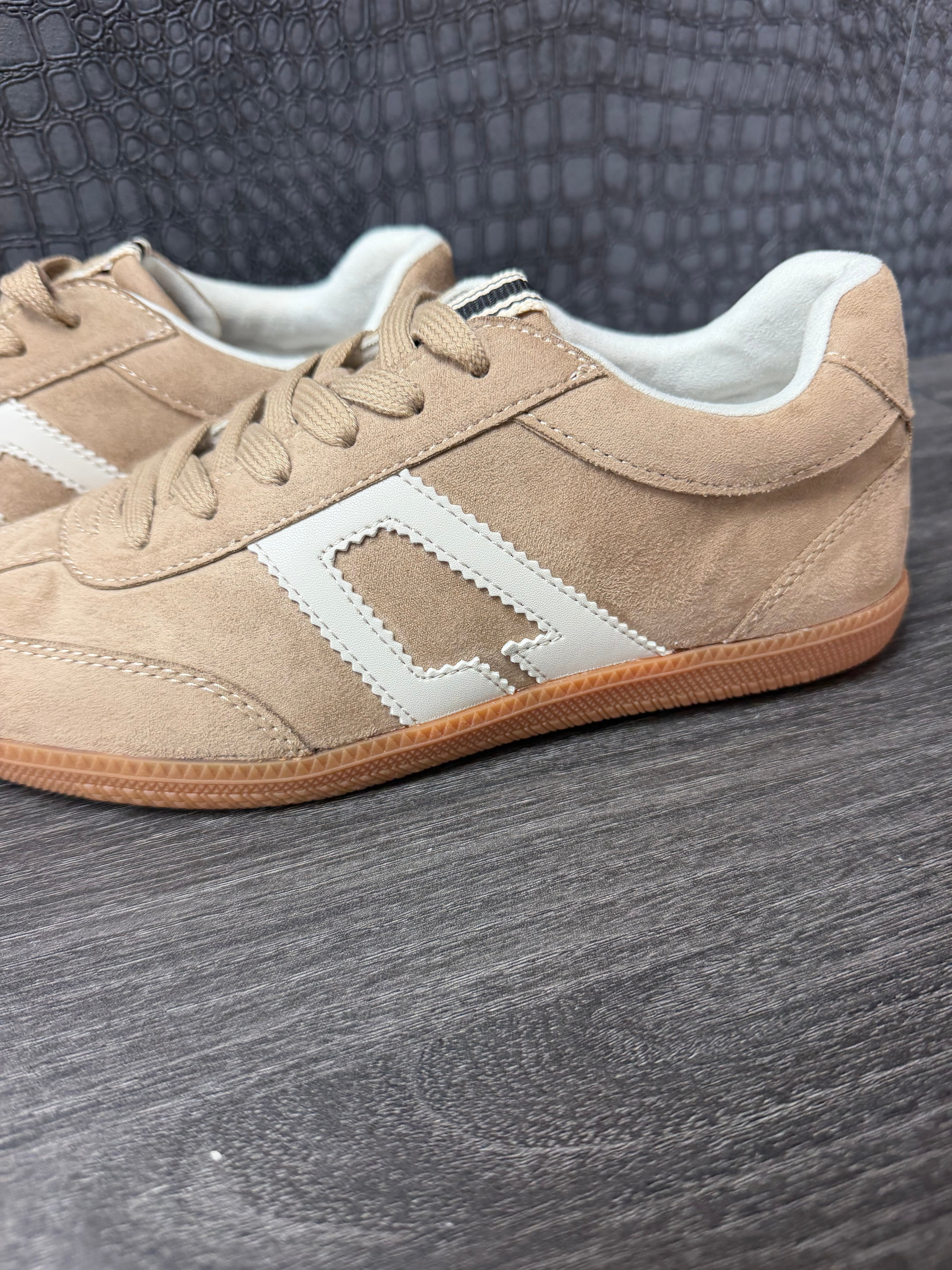 Saffron Taupe Sneaker