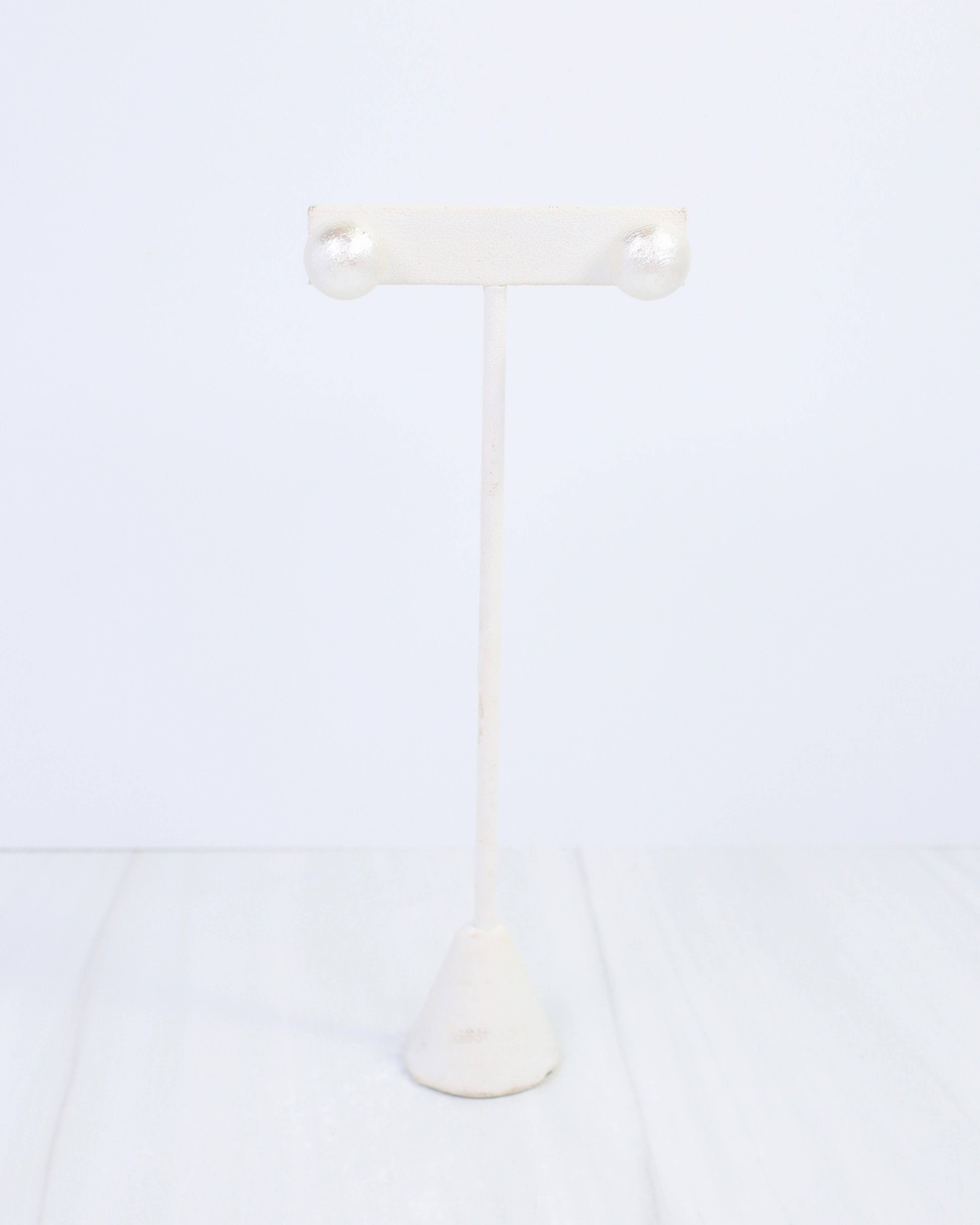 Alina Textured Pearl Stud Earring Cream