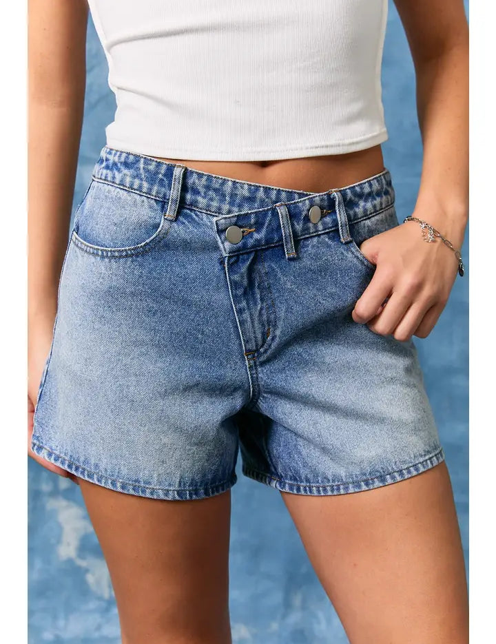 DENIM_396fbbe2-9afd-49bc-b904-1bf88ffa99db.webp