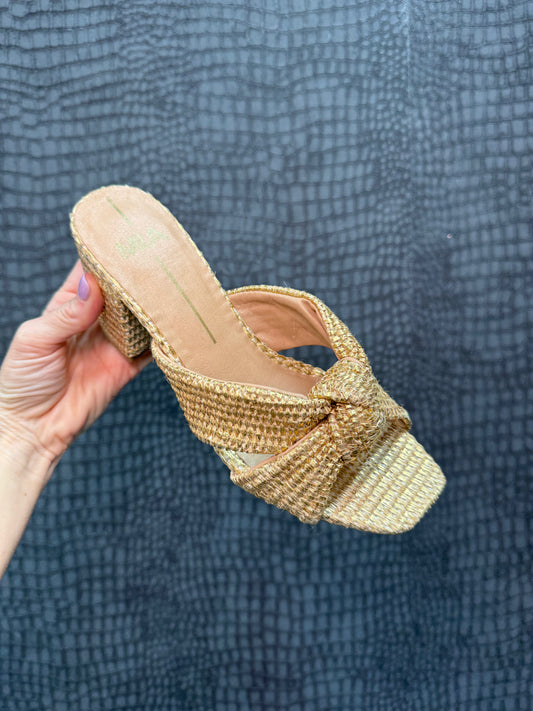 Mia Hania Heel
