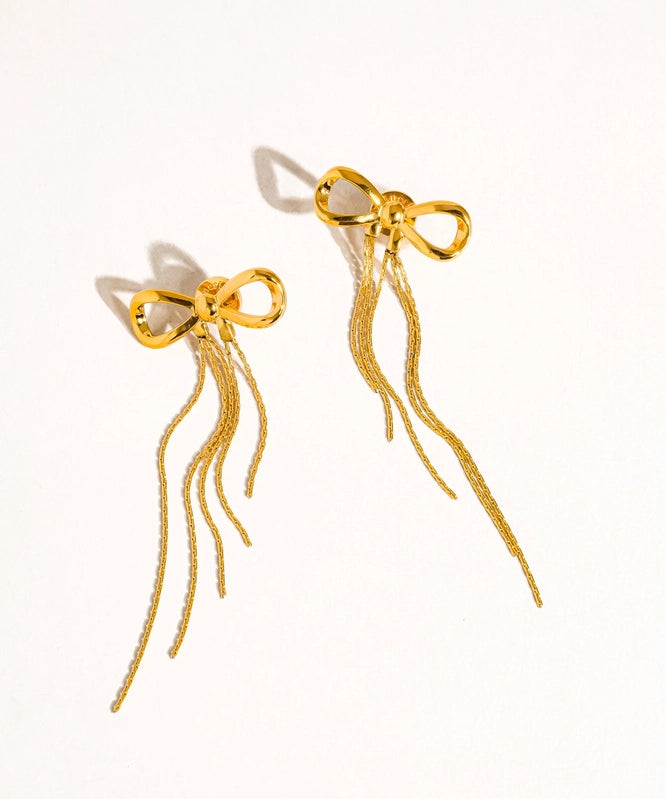 bowearringupclose.webp