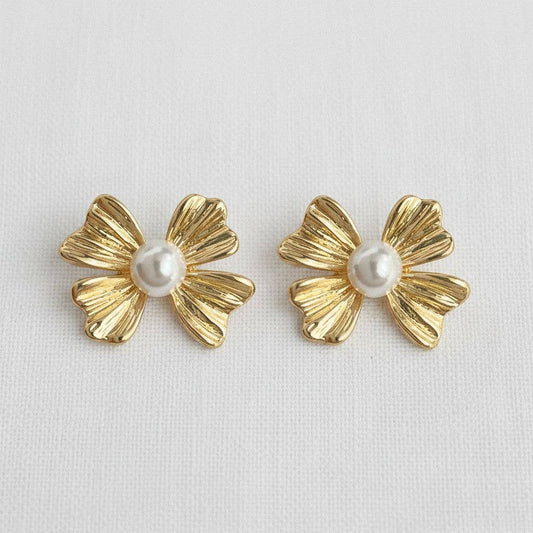 Floral Pearl Drop Earrings with Vintage Charm