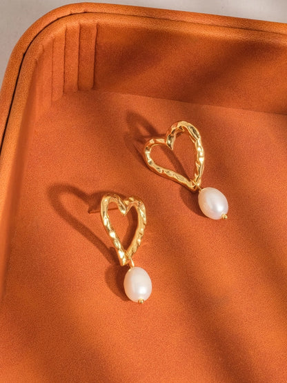 Classic Heart Pearl Earring