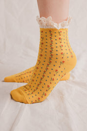 Lace Trim Floral Socks